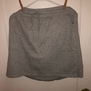 Penmans Gray Skirt with Inner Shorts size large - play it safe, be comfy used